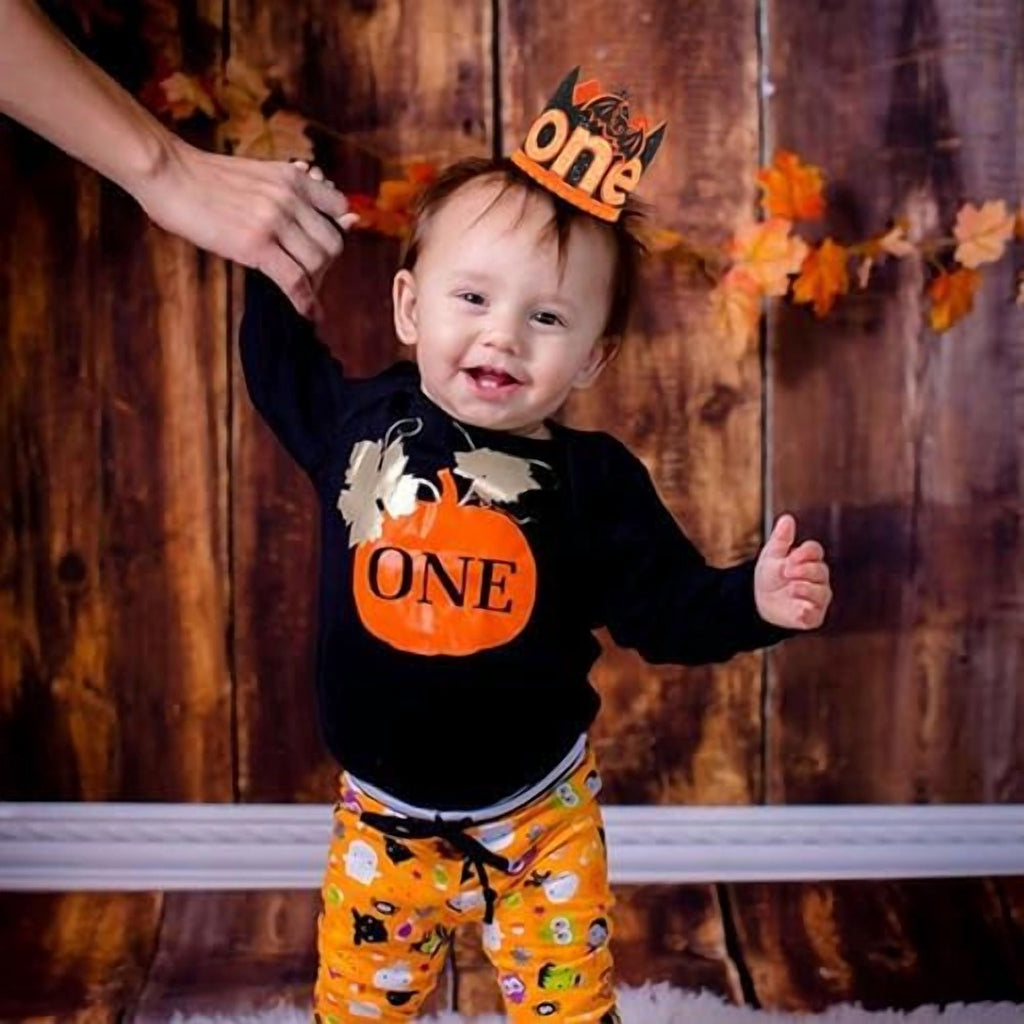 Pumpkin First Birthday Crown - 1st Halloween Party Hat, Little Pumpkin hat, Headwear, Halloween Bats Decor