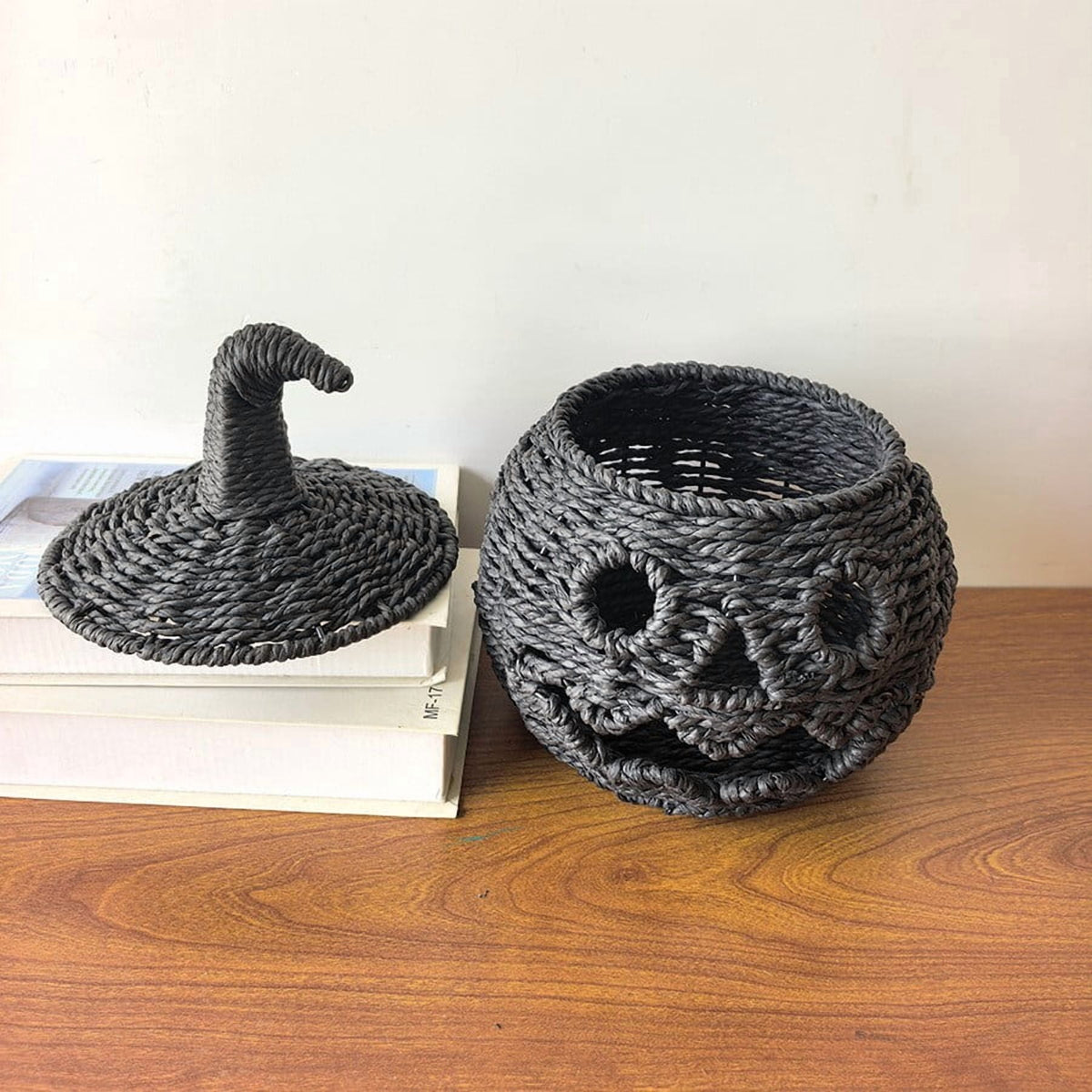 Sahpxhe Black Woven Pumpkin Basket with Lid Handmade Wicker Pumpkin Candy Baskets for Halloween Tabletop Mantel Candy Storage Decorations