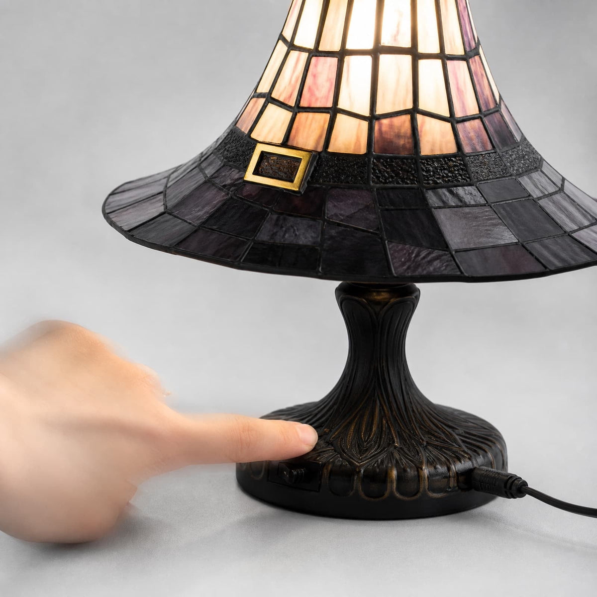 Fuebueo Halloween Witch Hat Lamp 11.81 Inch, Stained Glass Tiffany Style Table Lamp for Bedroom Nightstand, Gothic Witchy Halloween Decorations for Home Living Room