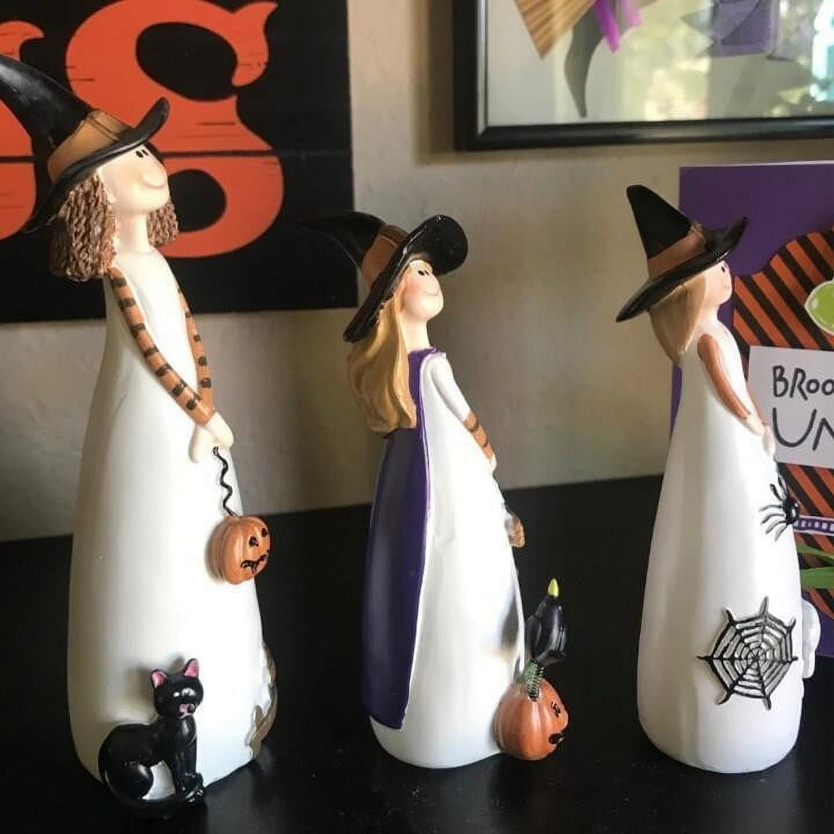 Halloween Witches Figurine Tabletop Decor,Resin Witch Statues Decorations with Classic Witches Hats,Cat,Ghost,Crow, and Pumpkins,Holiday,Party,Home Decor and Fall Decor